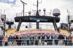 Consejo asesor de Schmidt Ocean Institute visita el buque oceanográfico Falkor (too) en Vigo